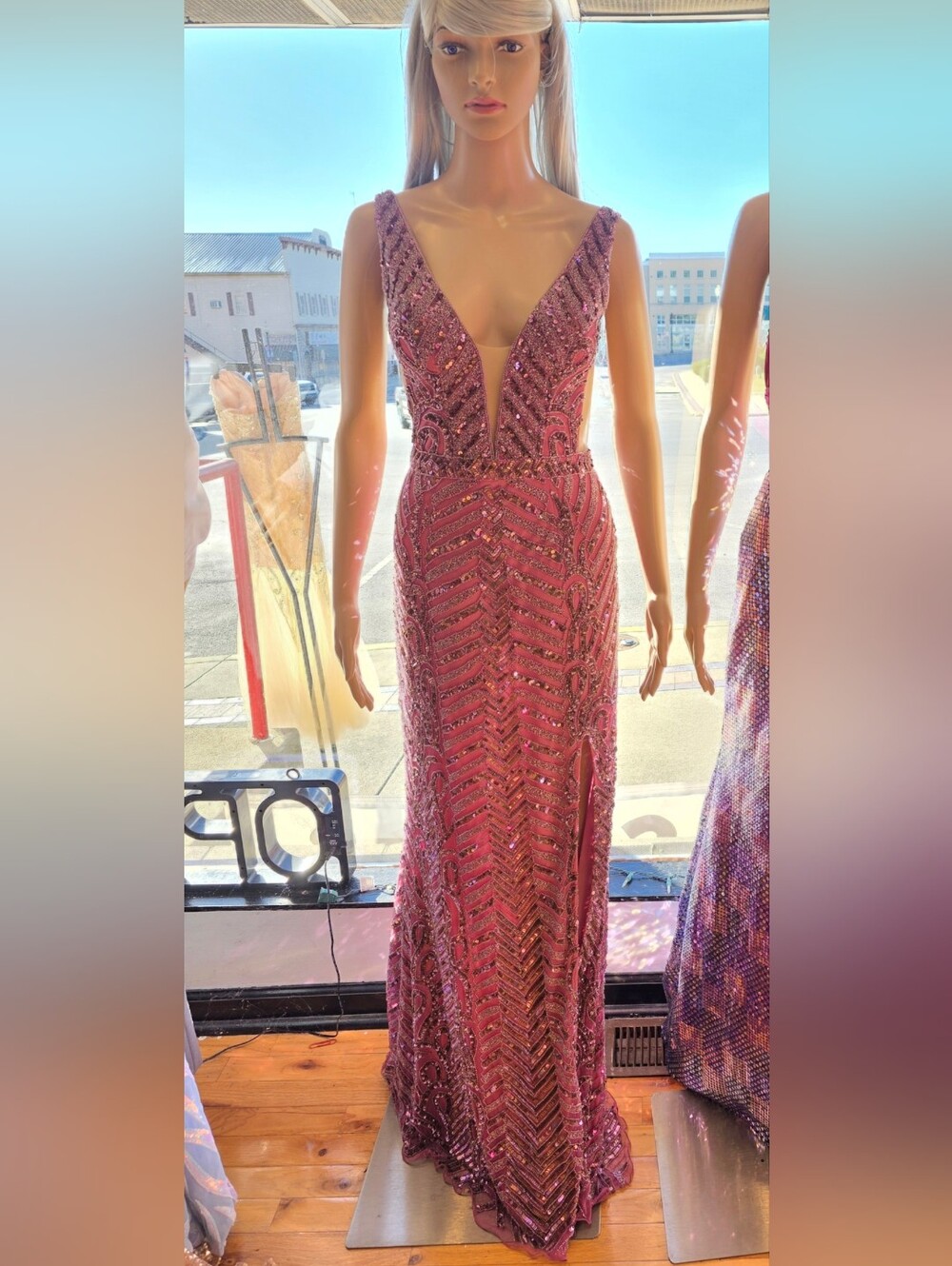 VERY Nice! Elegant Pink-Mauve Beaded Evening Gown Dress